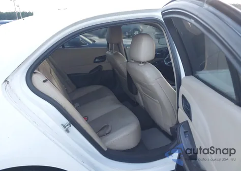 2015 Chevrolet Malibu 2Lt из США, поврежденный, VIN 1G11D5SL1FF181055